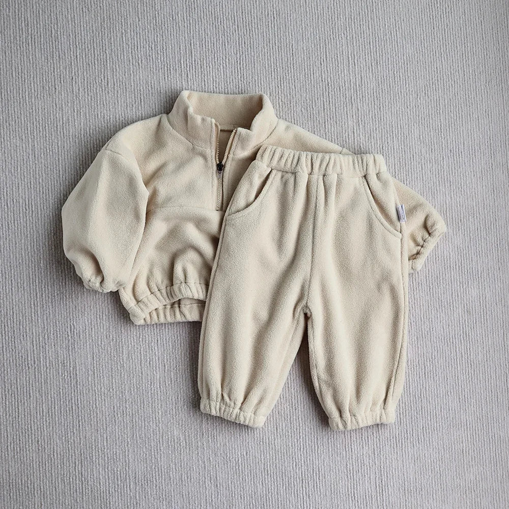 Ensemble sweat et pantalon polaire