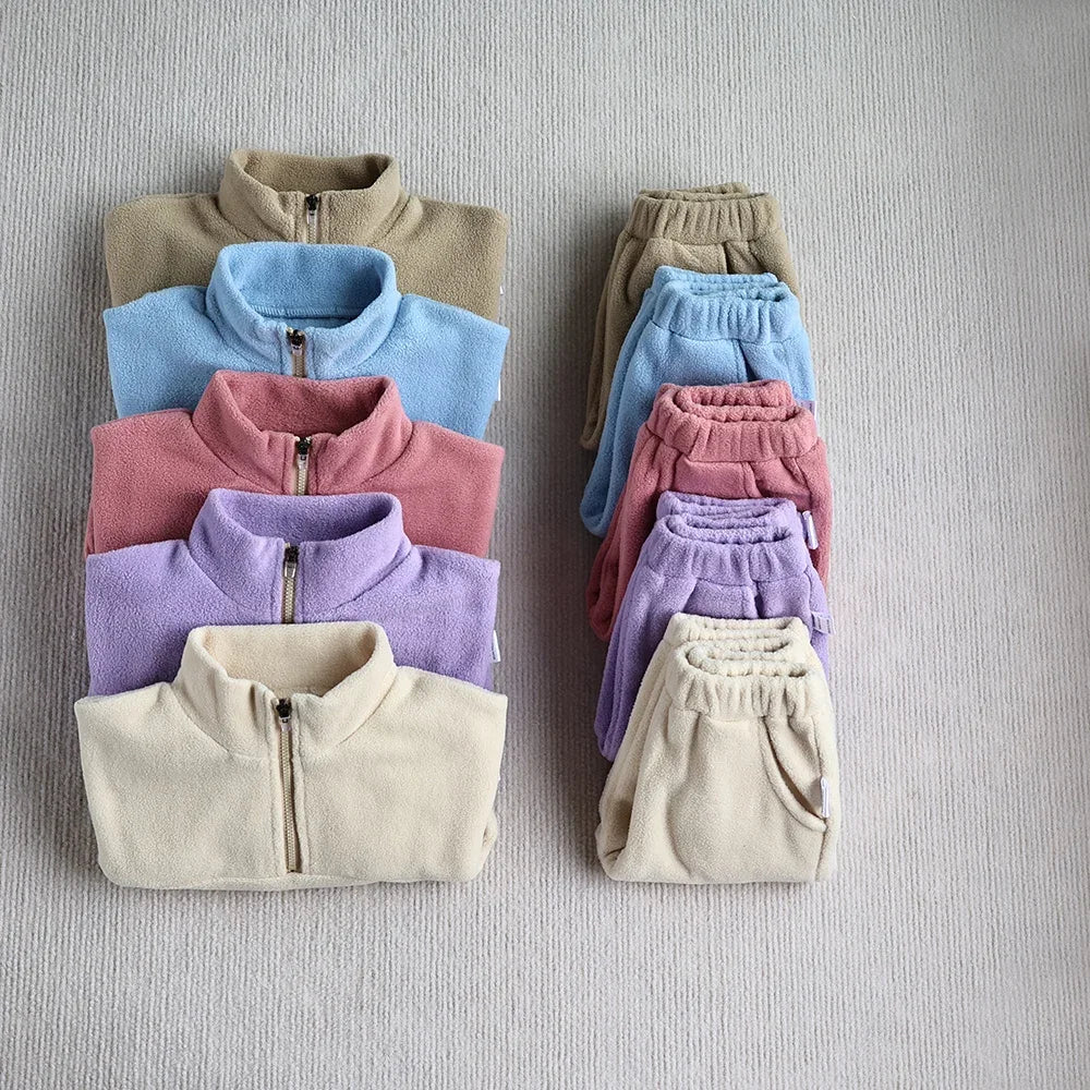 Ensemble sweat et pantalon polaire